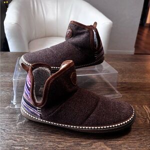 Ariat Brown Fleece Lined Western Serape Slipper Booties Women’s L